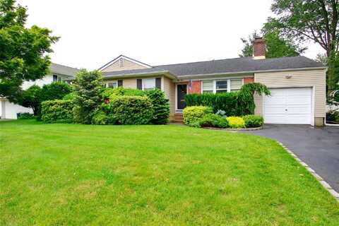 59 Russell Road, Garden City, NY 11530