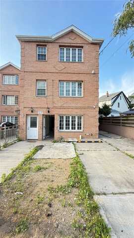 18827 Woodhull Avenue, Hollis, NY 11423