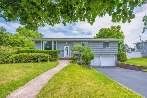 43 Saratoga Drive, Jericho, NY 11753