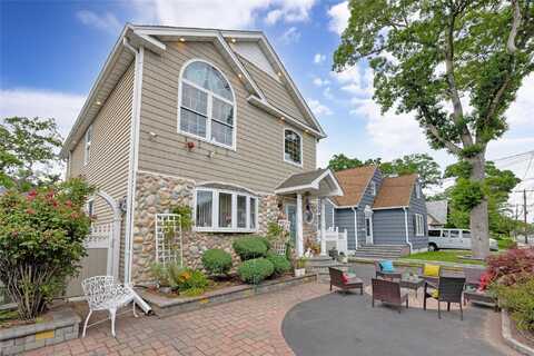 189 Melville Road, Farmingdale, NY 11735