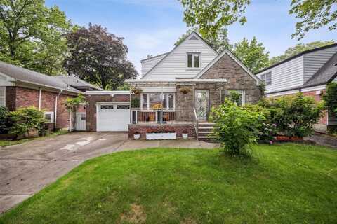 213-09 64 Avenue, Oakland Gardens, NY 11364