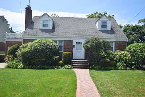 15 Rhame Avenue, East Rockaway, NY 11518