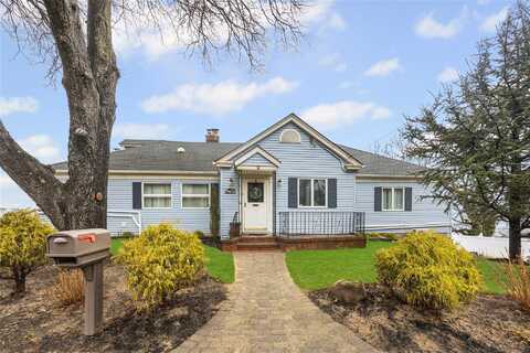 9 Shore Drive, Sound Beach, NY 11789