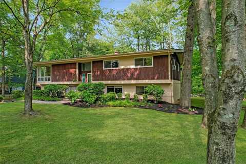 2 Hedge Row, New City, NY 10956