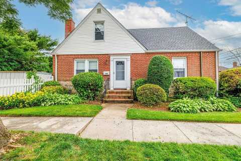 360 Foch Boulevard, Mineola, NY 11501