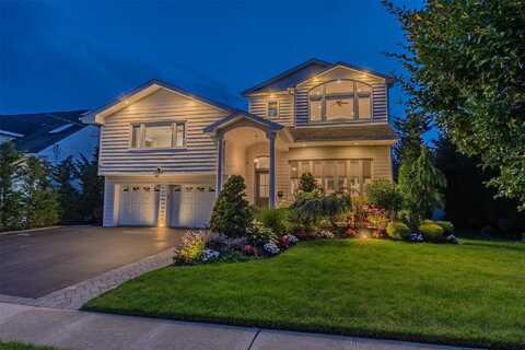 2904 Harbor Road, Merrick, NY 11566