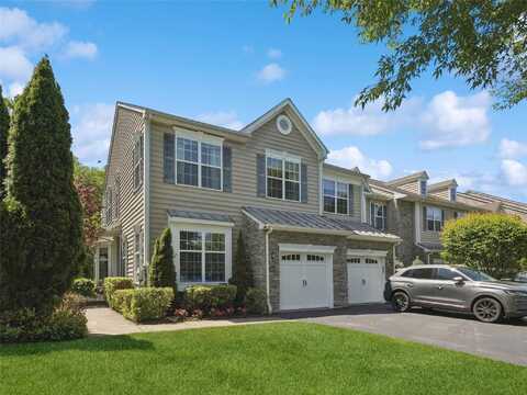 870 Huntington Drive, Fishkill, NY 12524