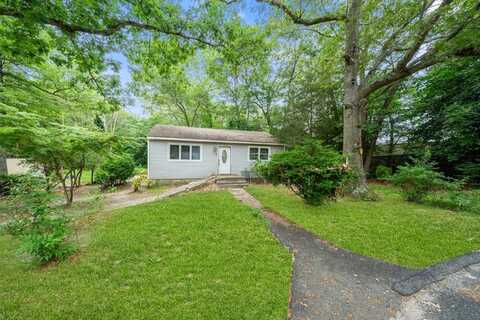 16 Fife Drive, Coram, NY 11727