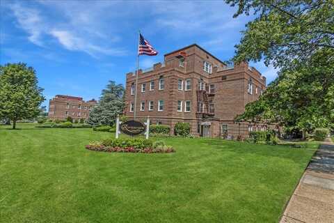 104 S Village Avenue S, Rockville Centre, NY 11570