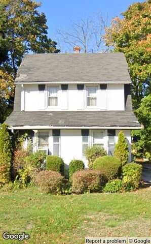 33 Willow Avenue, Freeport, NY 11520