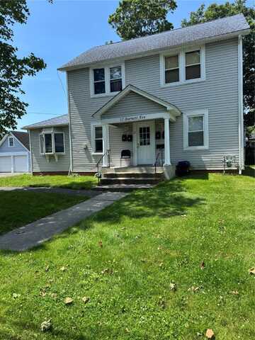 12 Burnett Ave, Bay Shore, NY 11706