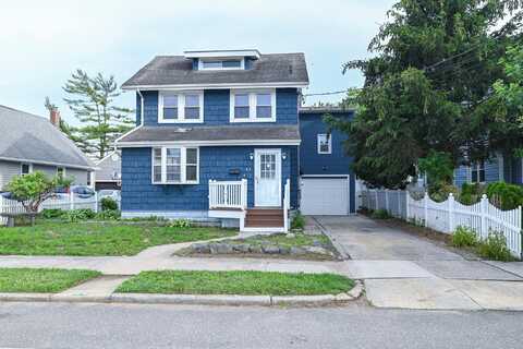 48 Washington Avenue, Lynbrook, NY 11563