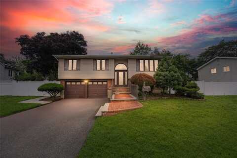 10 Ellensue Drive, Deer Park, NY 11729