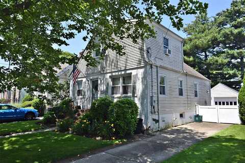 22 Hollywood Avenue, Lynbrook, NY 11563