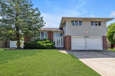 541 Woodbury Road, Plainview, NY 11803