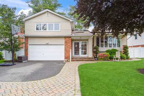 11 Robin Lane, Plainview, NY 11803