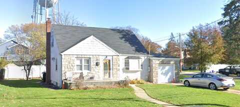 58 weberfield, Freeport, NY 11520