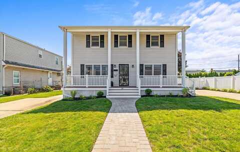 78 Cliff Drive, Hicksville, NY 11801