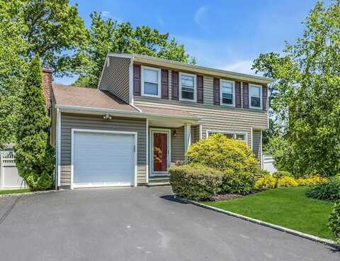 14 Troy Court, Northport, NY 11768