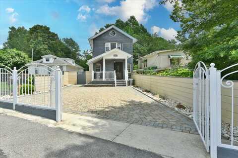 1632 Harding Park, Bronx, NY 10473
