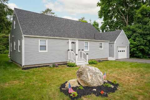 32 Allen Ave Extension, Falmouth, ME 04105