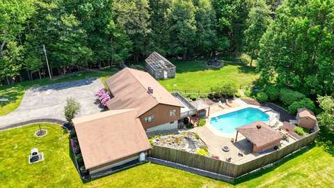 25 Nash Drive, Chelsea, ME 04330