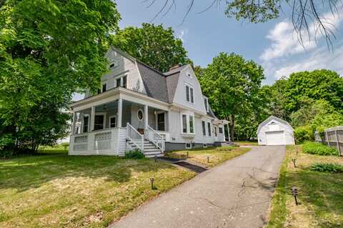 29 Zions Hill Road, Dexter, ME 04930