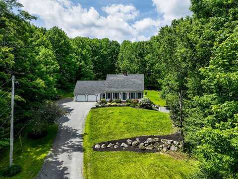 3350 Middle Road, Sidney, ME 04330