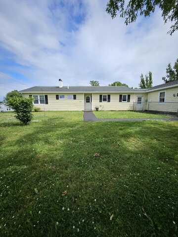 200 Davis Road, Bangor, ME 04401