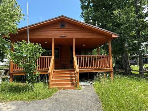 32 Almost Heaven Circle, PIPESTEM, WV 25979