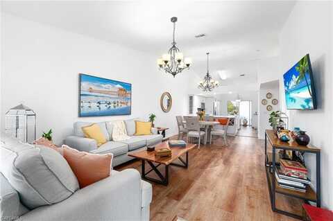 4945 Cougar, NAPLES, FL 34109