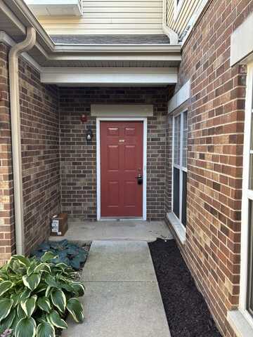512 Pineridge Drive N, Oswego, IL 60503