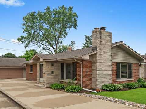 601 Chicago Avenue, Downers Grove, IL 60515