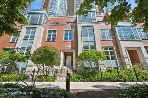 417 E North Water Street, Chicago, IL 60611