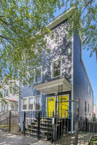 1850 N Washtenaw Avenue, Chicago, IL 60647
