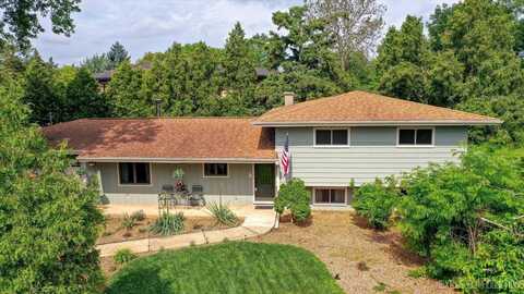 8132 Fairmount Avenue, Downers Grove, IL 60516