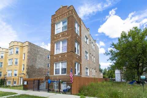 3810 W Ohio Street, Chicago, IL 60624