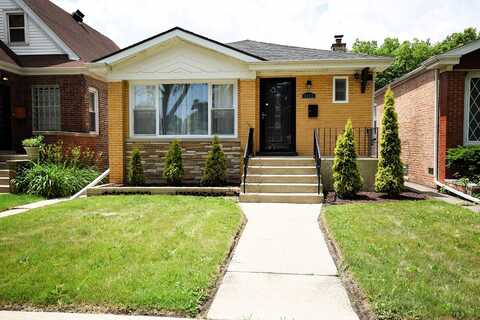 8812 S Euclid Avenue, Chicago, IL 60617
