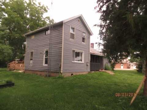 390 N East Avenue N, Amboy, IL 61310