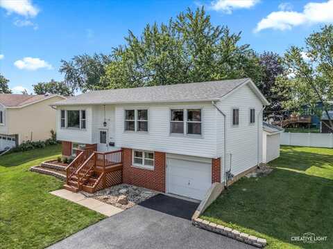 2211 Birchwood Parkway, Woodridge, IL 60517