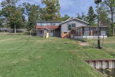 27517 W Ashland Avenue, Spring Grove, IL 60081