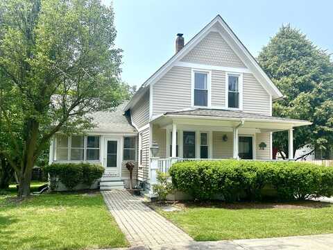 316 N Worth Avenue, Elgin, IL 60123