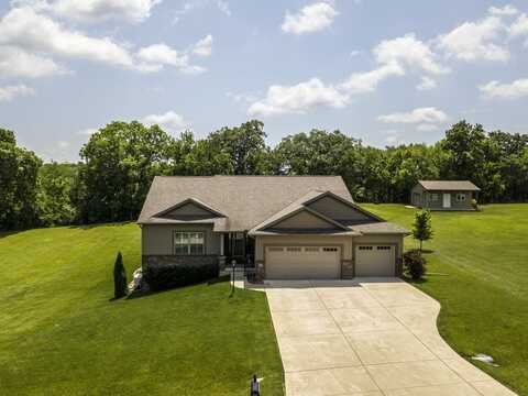 8 SOUTHERN PASS Drive, Kappa, IL 61738