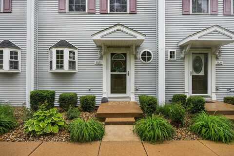 3323 W King James Road, Peoria, IL 61615