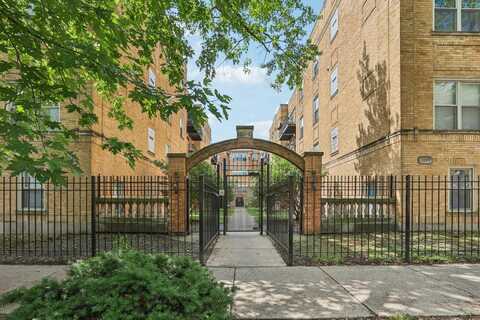 1639 W Farwell Avenue, Chicago, IL 60626