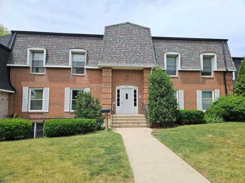 855 VILLAGE QUARTER Road, West Dundee, IL 60118