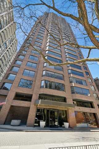 1410 N State Parkway, Chicago, IL 60610
