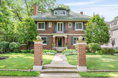 715 Forest Avenue, Wilmette, IL 60091