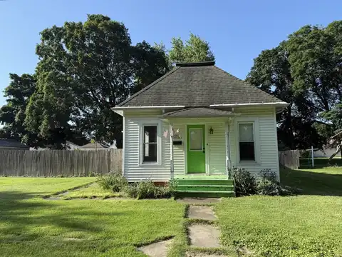 325 E Waupansie Street, Dwight, IL 60420
