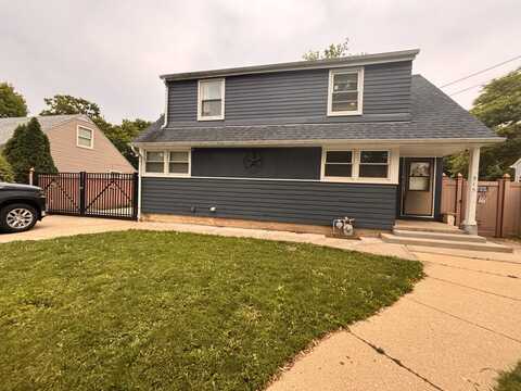 515 Adams Street, Elgin, IL 60123